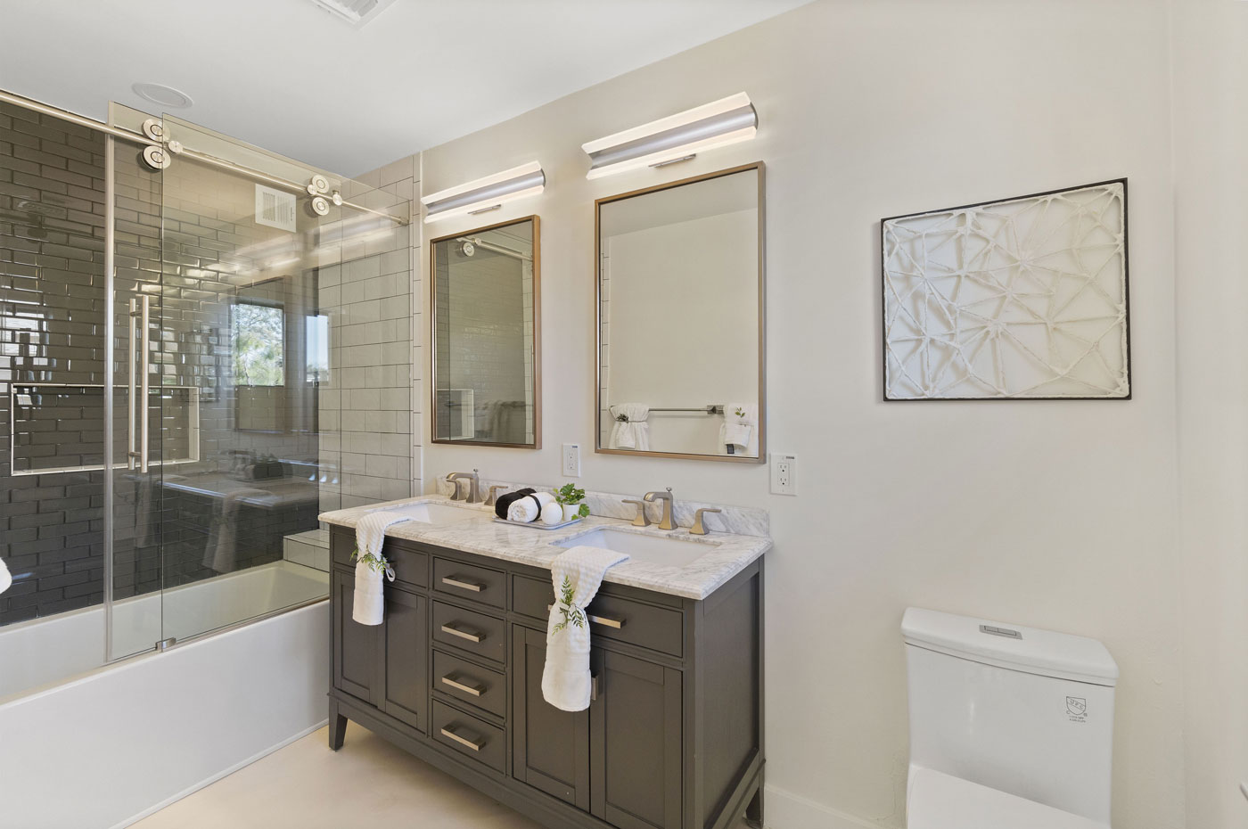 Medium Curved Acrylic Twin Bar Vanity - Image 8
